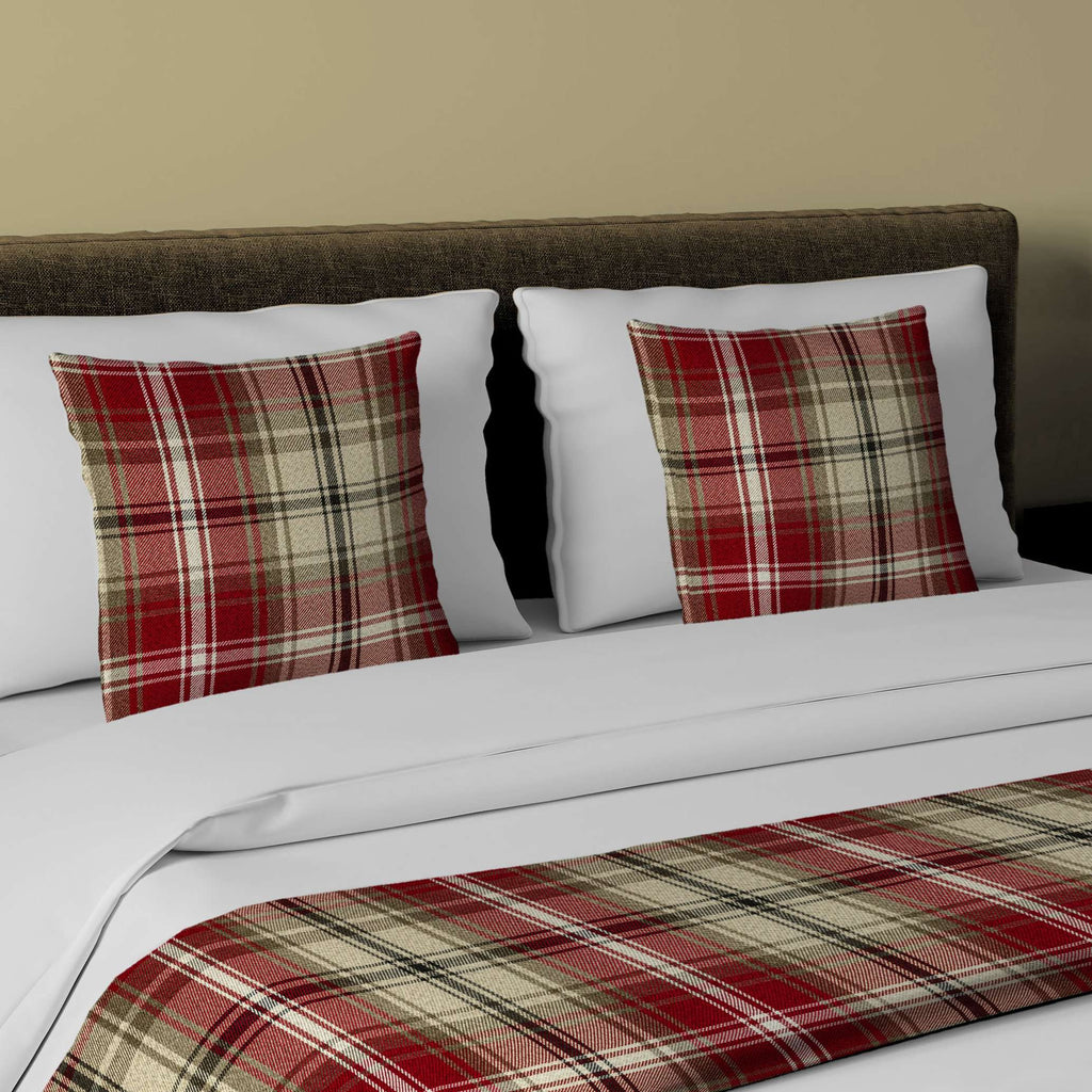 McAlister Textiles Angus Red + White Tartan Bedding Set Bedding Set Runner (50x165cm) + 1x Cushion Cover 