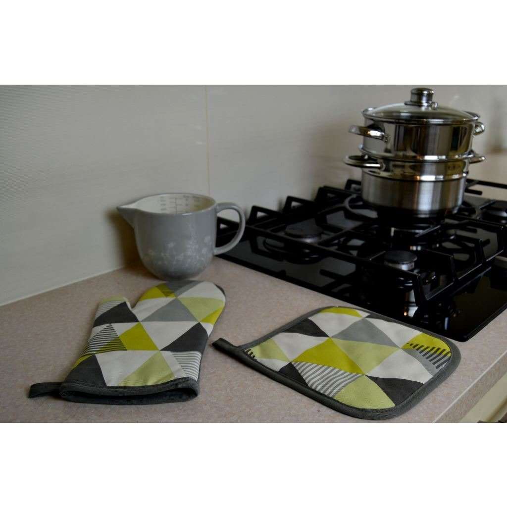 McAlister Textiles Vita Yellow Cotton Print Single Oven Mitt Kitchen Accessories 