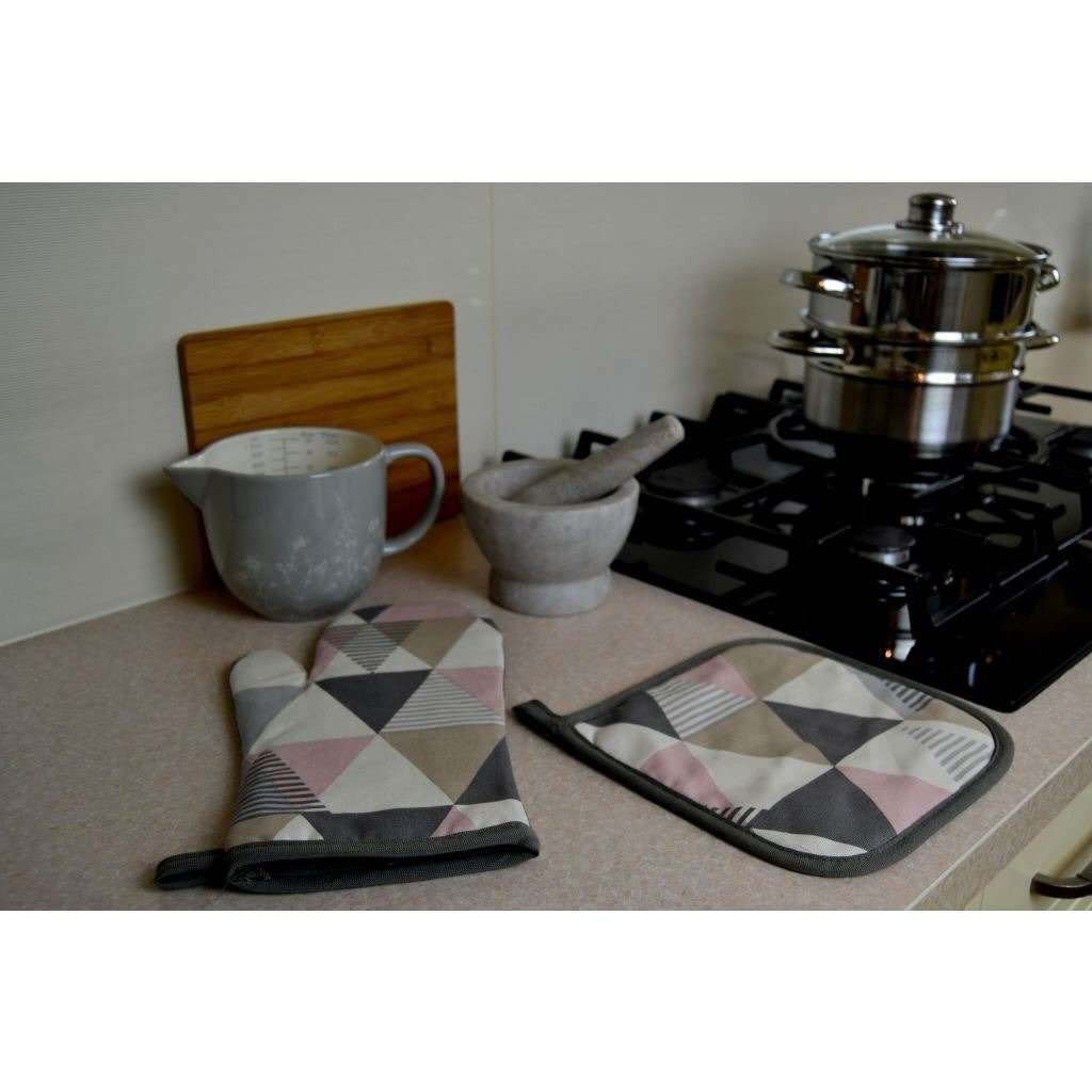 McAlister Textiles Vita Pink Cotton Print Single Oven Mitt Kitchen Accessories 