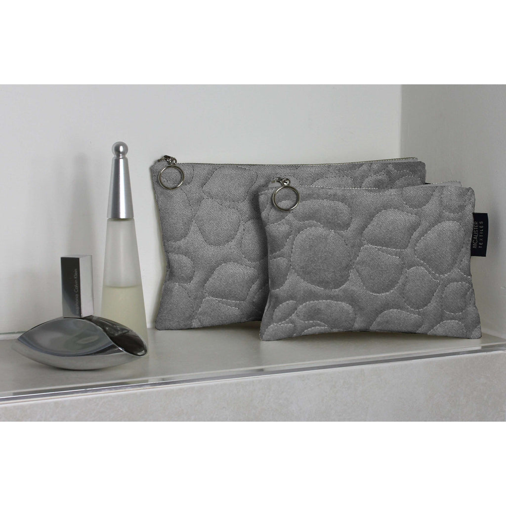 McAlister Textiles Pebble Pattern Silver Velvet Makeup Bag Set Clutch Bag 